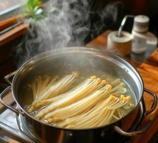 金针菇烹饪时间揭秘，煮多久才能熟？